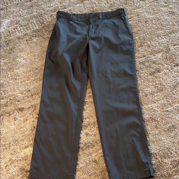 🍍Nike dri-fit golf pants🍍Sz 34x32🍍31” inseam🍍 - Picture 1 of 3